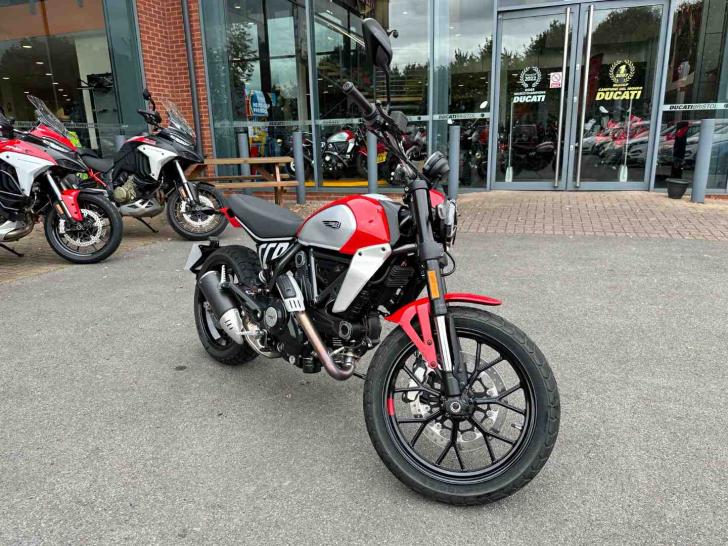 Ducati SCRAMBLER 800 ICON 