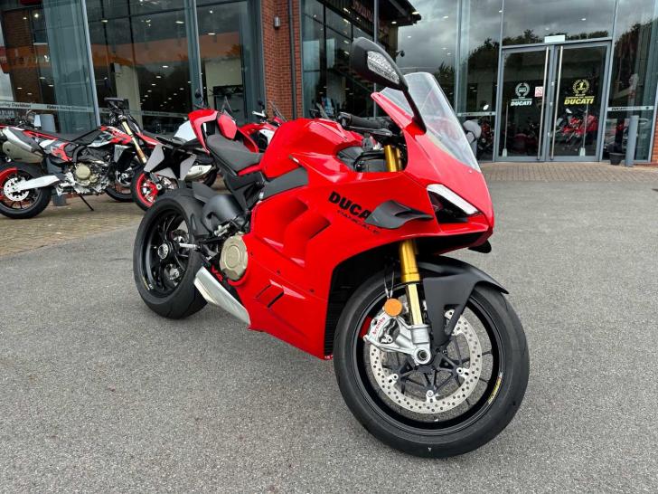 Ducati PANIGALE V4 S