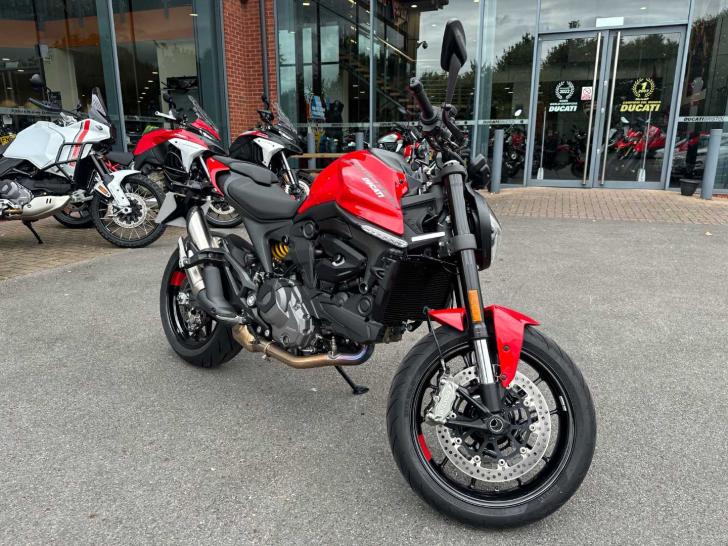 Ducati MONSTER