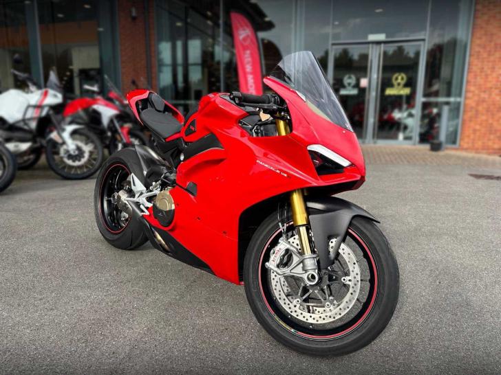 DUCATI PANIGALE V4 S