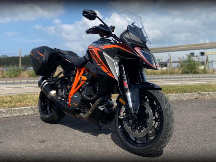 KTM 1290 SUPERDUKE GT 20 