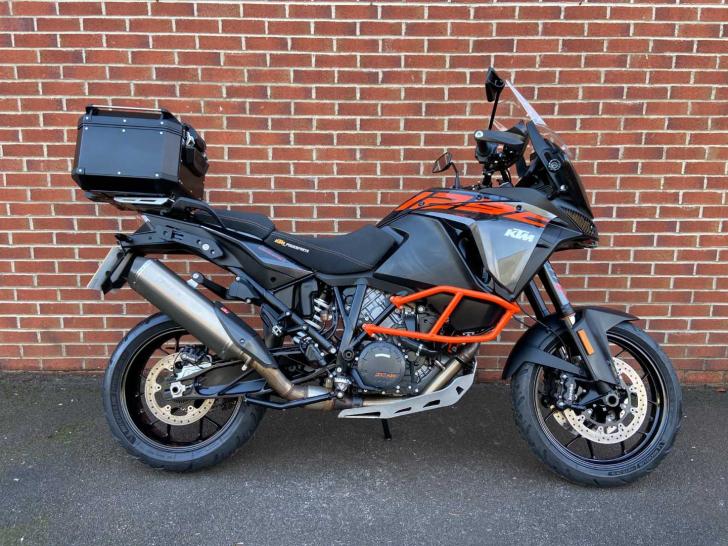 KTM 1290 SUPER ADVENTURE S 21 