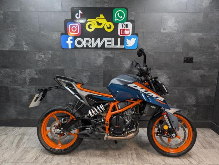 KTM 390 DUKE 2024 