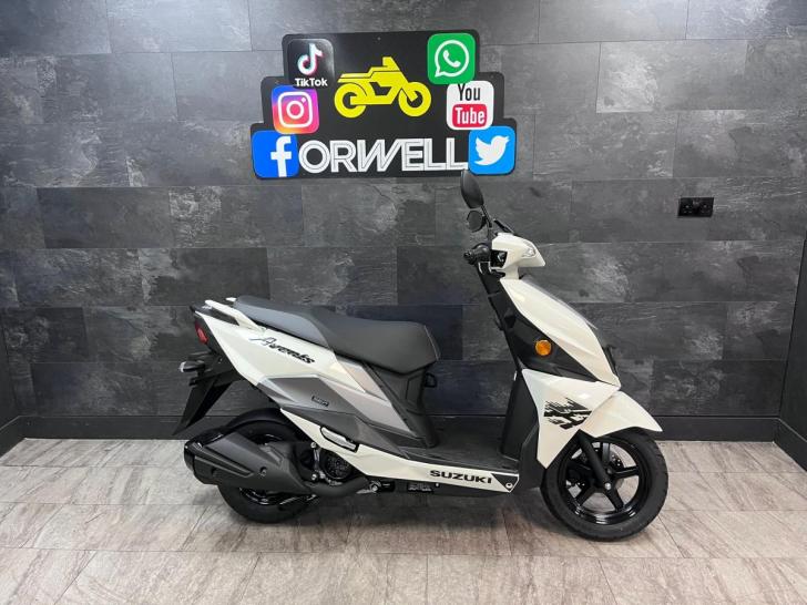 Suzuki AVENIS 125 UN125NE M4 