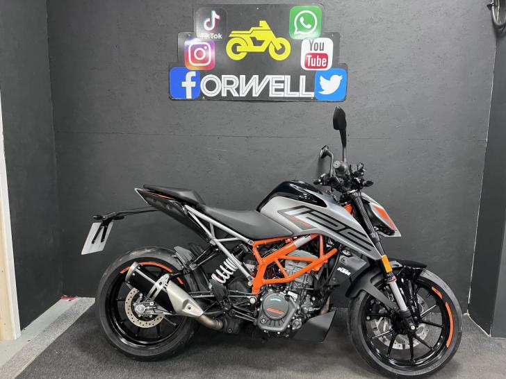 KTM DUKE 125