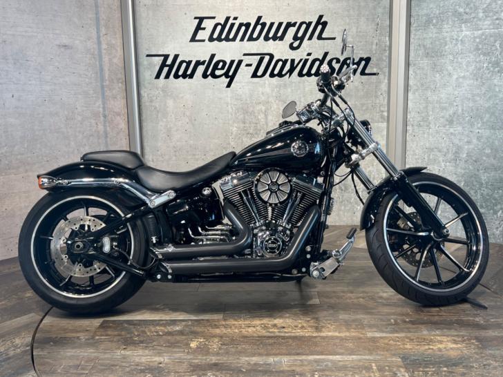 HARLEY-DAVIDSON SOFTAIL FXSB BREAKOUT