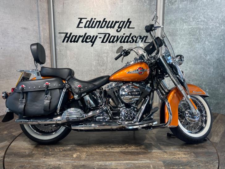 HARLEY-DAVIDSON SOFTAIL FLSTC HERITAGE SOFTAIL CLASSIC