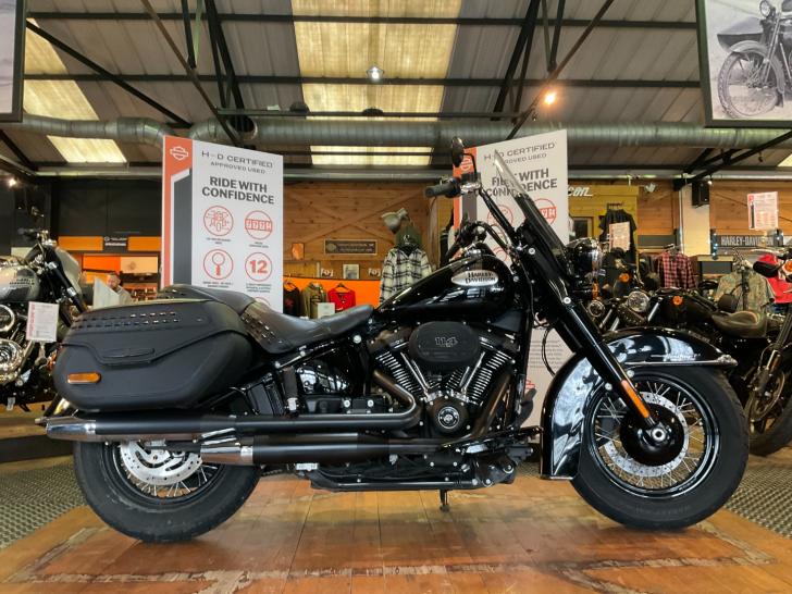 HARLEY-DAVIDSON SOFTAIL FLHCS HERITAGE CLASSIC 114