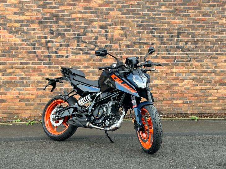 Brand New KTM 125 DUKE ABS Motorcycles for sale | New KTM motorbikes for  sale UK