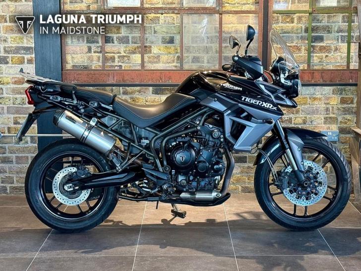 TRIUMPH TIGER 800 XRX