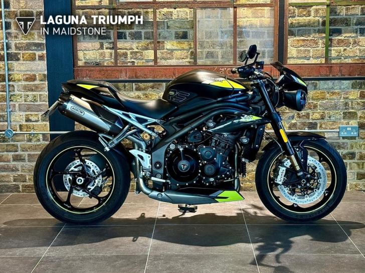 TRIUMPH SPEED TRIPLE 1050 RS