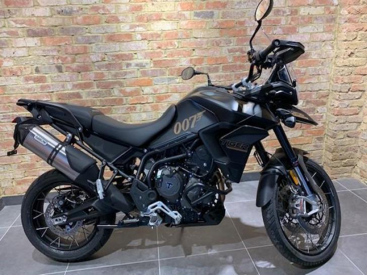 TRIUMPH Tiger 900 Bond Edition