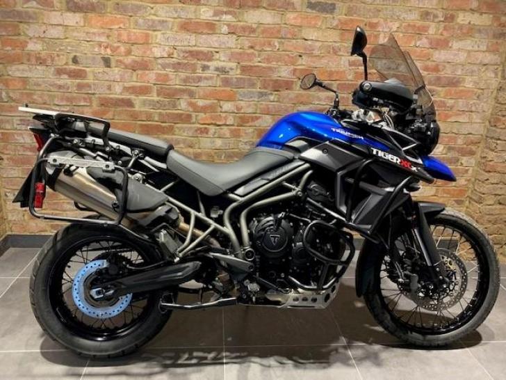 Triumph TIGER 800 XCX