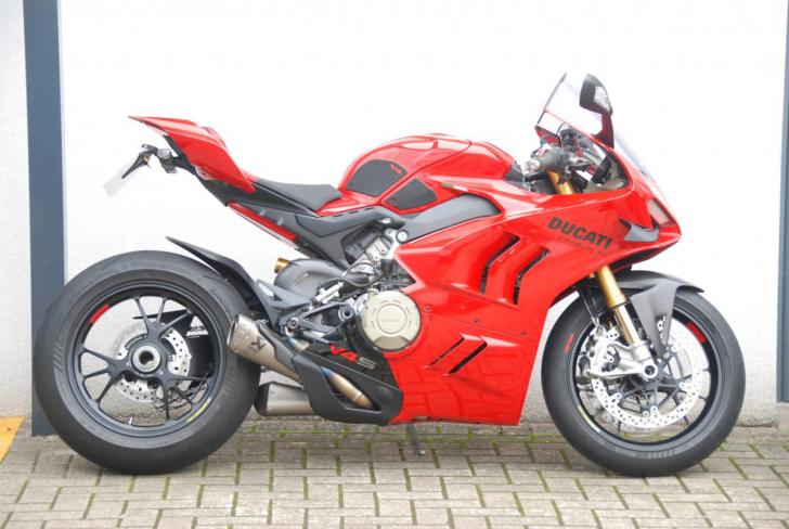 Ducati PANIGALE V4 S