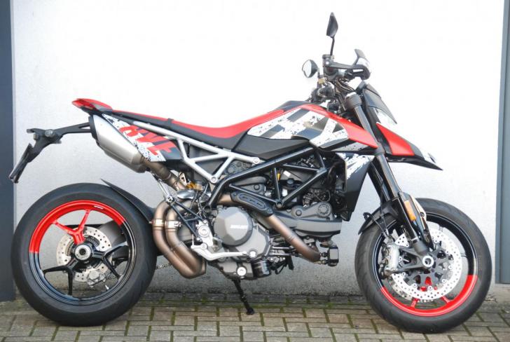 DUCATI HYPERMOTARD 950 RVE