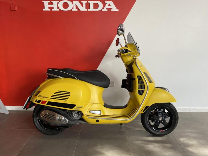 Piaggio VESPA GTS 300 SUPERSPORT 