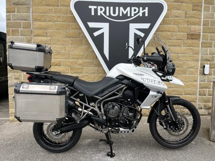 Triumph TIGER 800 XCA