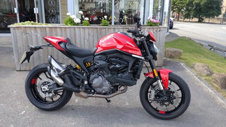 Ducati MONSTER 937 PLUS