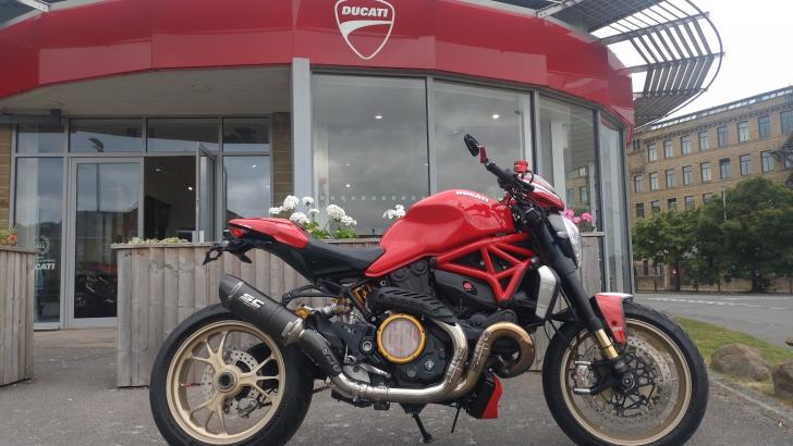 Ducati MONSTER 1200 R