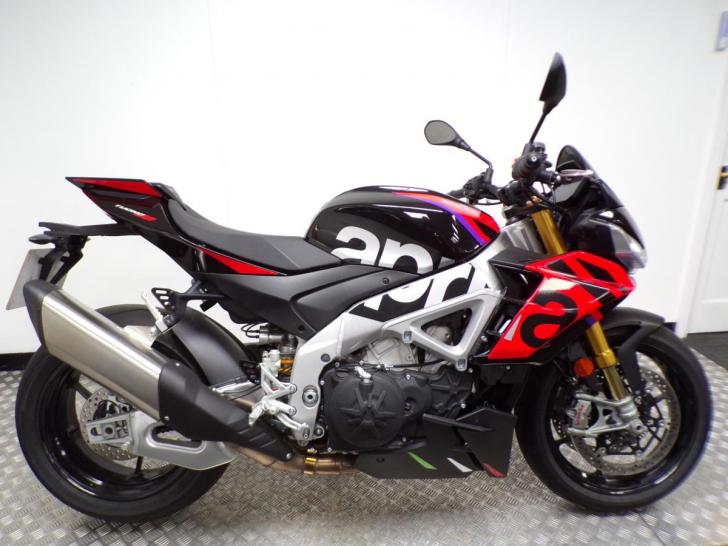 Aprilia TUONO V4 1100 FACTORY