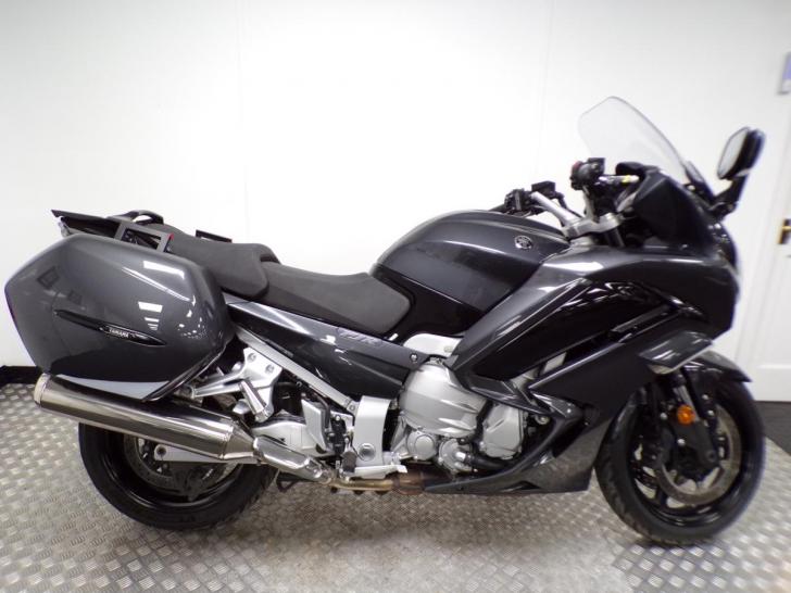 YAMAHA FJR1300AE