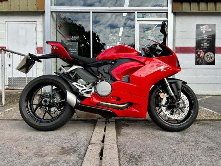 Ducati PANIGALE V2