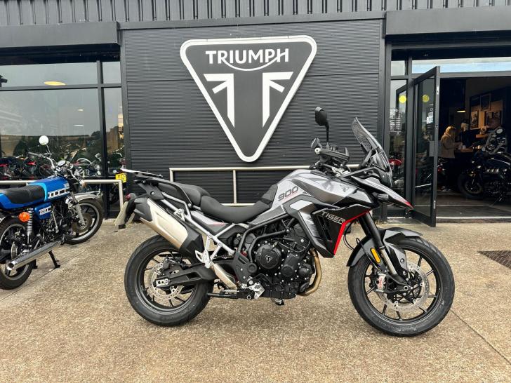 Triumph TIGER 900