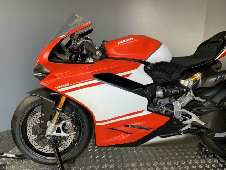 Used Ducati 1299 SUPERLEGGERA for sale in West Yorkshire Craigs