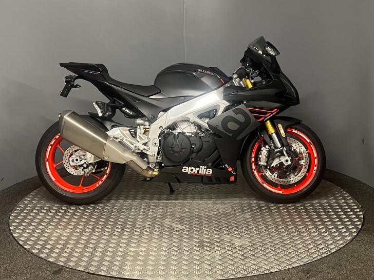 Aprilia RSV4