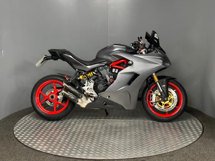 Ducati SUPERSPORT