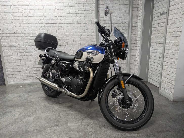 TRIUMPH BONNEVILLE T100