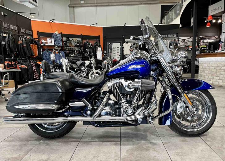 HARLEY-DAVIDSON HD ROAD KING TT 