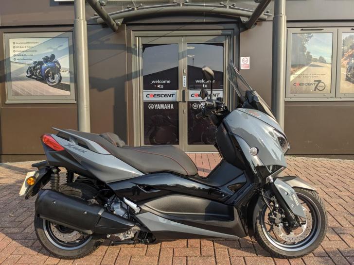 Yamaha XMAX 300 TECH MAX