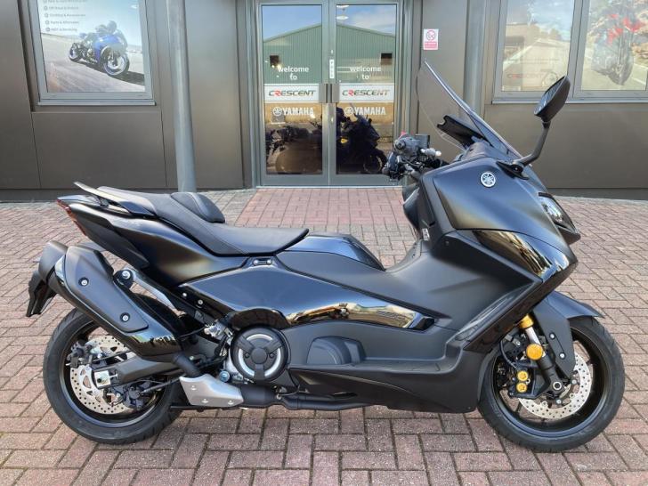 Yamaha TMAX Tech Max