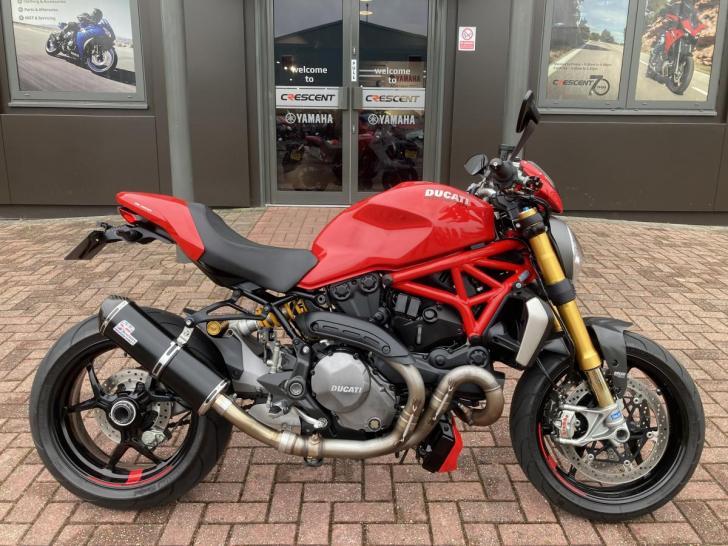 Ducati MONSTER M1200S 