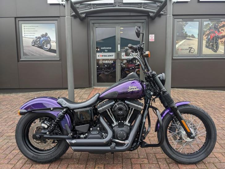 Harley-Davidson HARLEY-DAVIDSON STREET BOB (FXDB) 