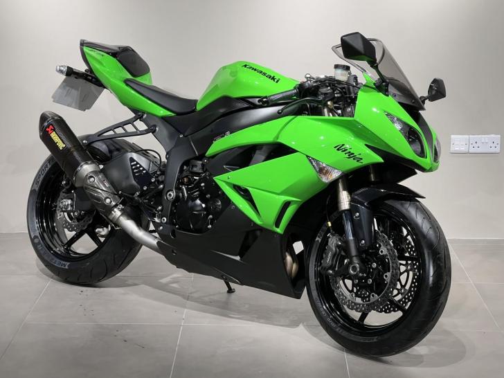 Kawasaki ZX 600 R9F 