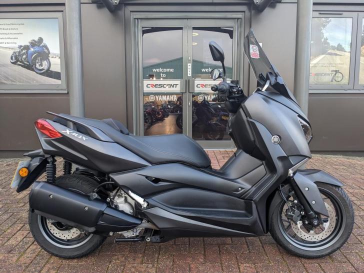 Yamaha XMAX 300