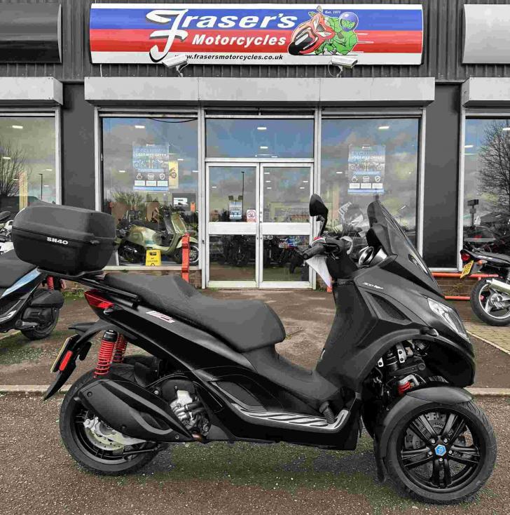 Piaggio MP3 300 HPE SPORT