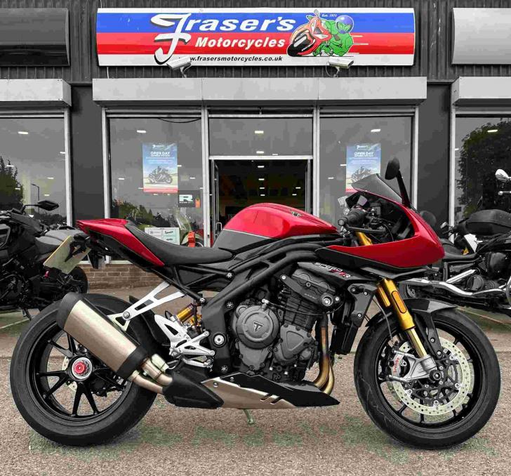 Triumph SPEED TRIPLE 1200 RR