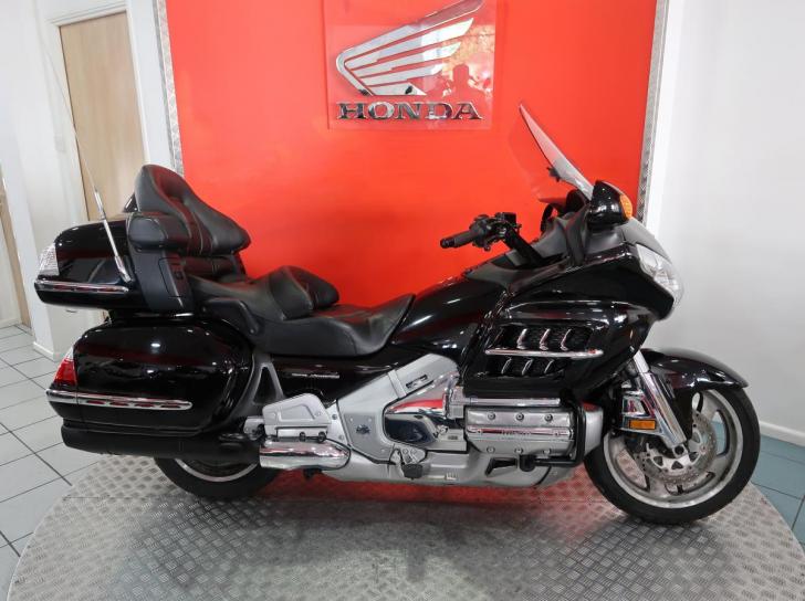 Honda GL1800 GOLD WING