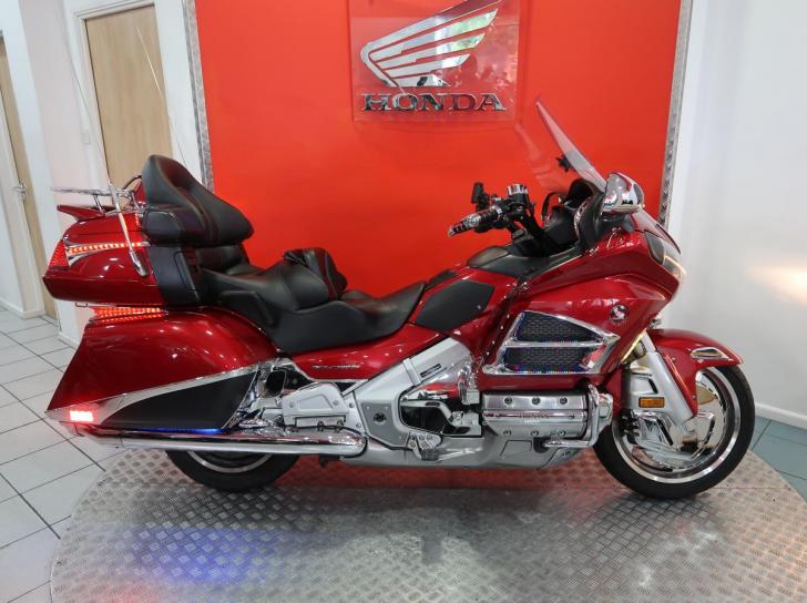 Honda GL1800 GOLD WING