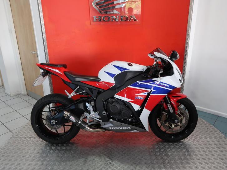 Honda CBR1000RR FIREBLADE