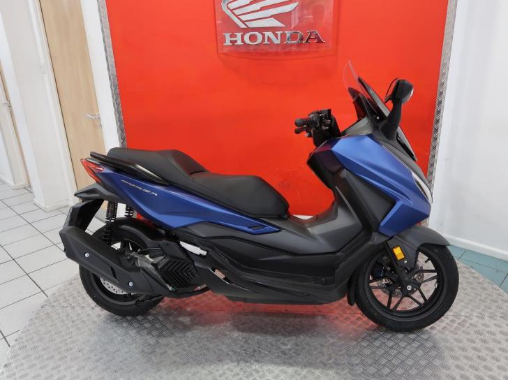 Honda NSS125 FORZA