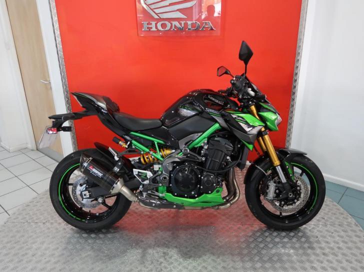 Kawasaki Z900 SE Performance