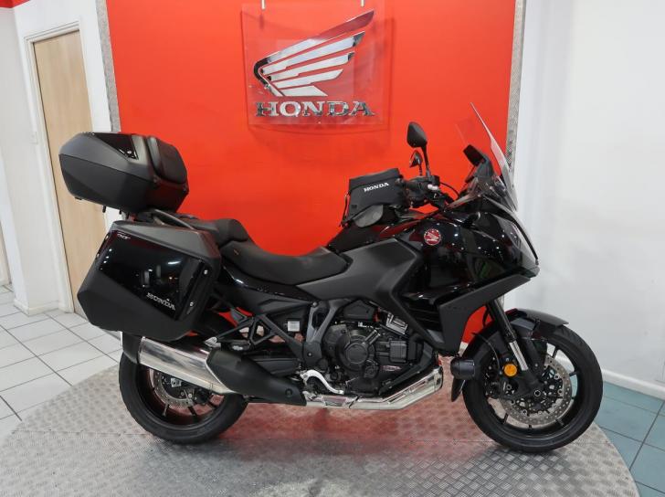 Honda NT1100 DCT