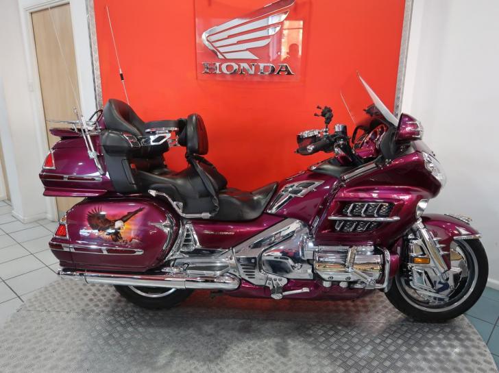 Honda GL1800 GOLD WING