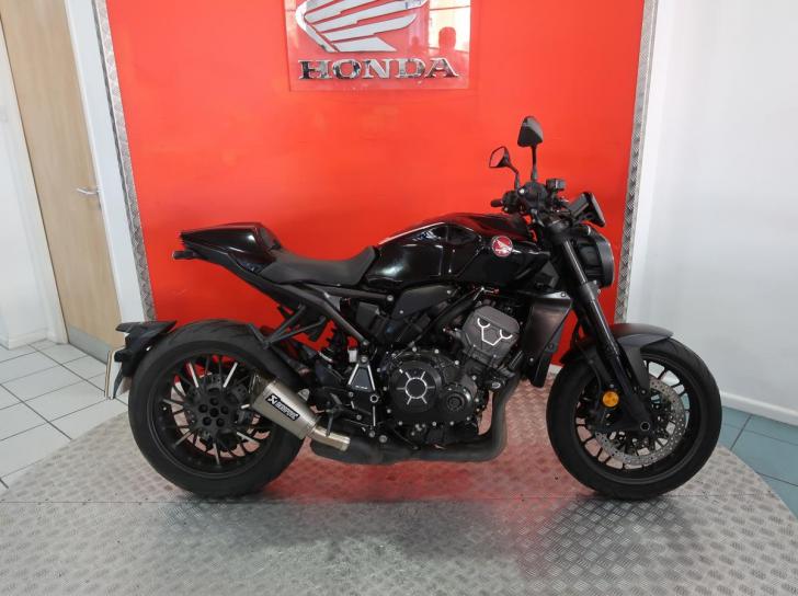 Honda CB1000R BLACK EDITION