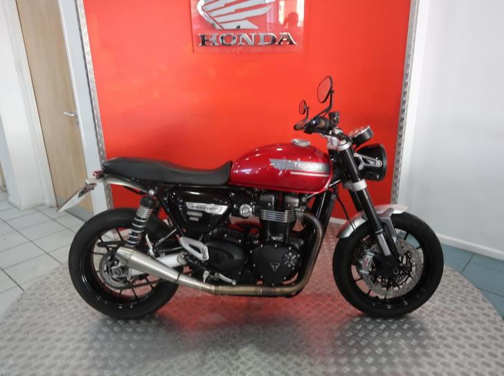 Triumph SPEED TWIN 1200