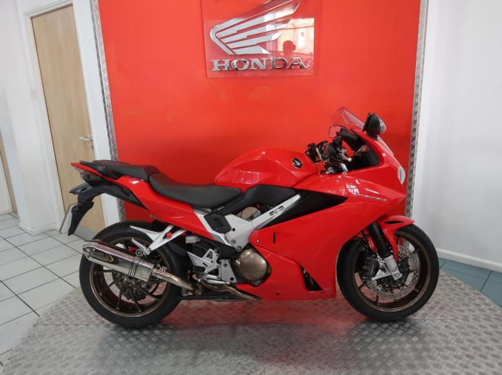 Honda VFR800F